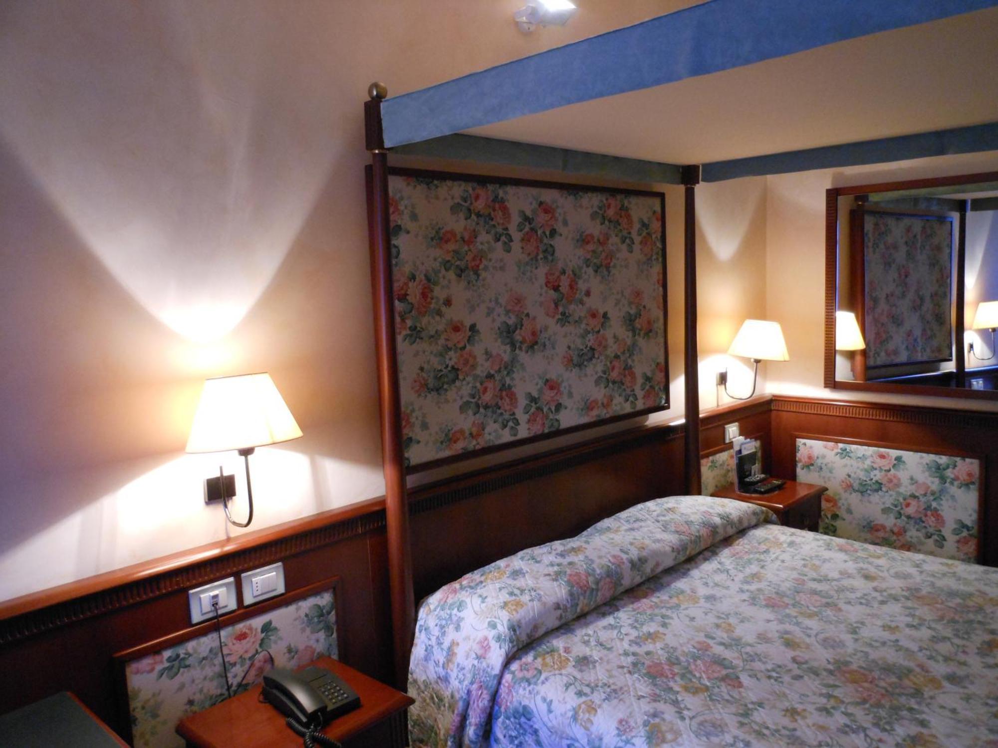 Agriturismo Cassinazza Orsenigo Cameră foto